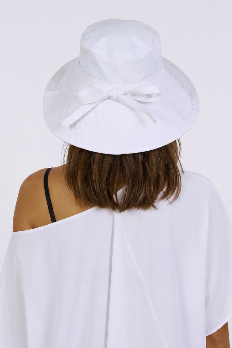 White Reversible UPF 50+ Packable Polkadot Sun Hat